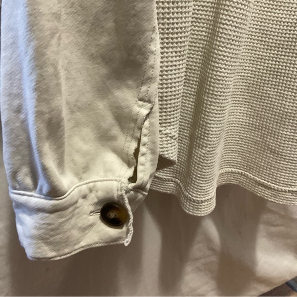 This is an American Eagle Big Hug Hooded Waffle Shacket  L/XL - Picture 4 of 11